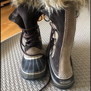 SOREL Joan of Arctic Snow Boot size7 PERFECT!